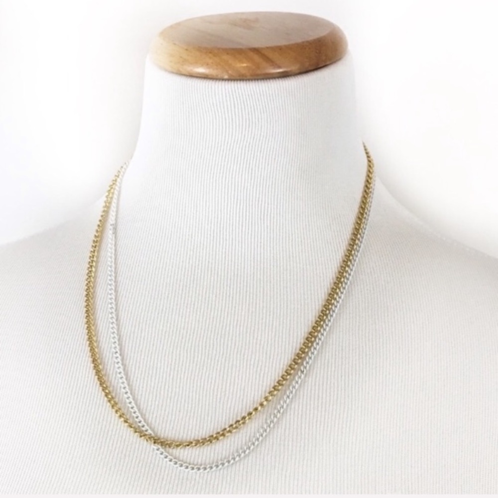 ✨5 FOR $25✨ Francesca’s | Gold and White Double Chain Necklace